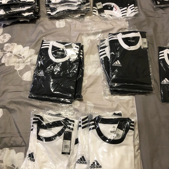 Adidas authentic - Picture 1 of 1